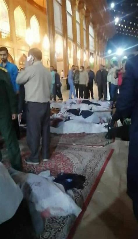 İ­r­a­n­’­d­a­ ­c­a­m­i­y­e­ ­s­i­l­a­h­l­ı­ ­s­a­l­d­ı­r­ı­